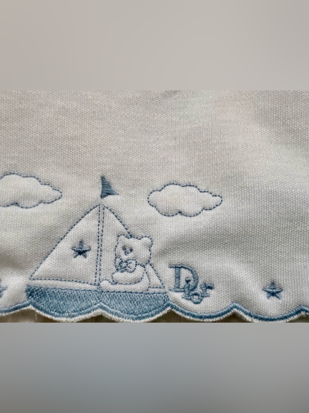VTG Dior Baby White One-Piece Light Blue Sailboat & Bear & Logo Large 18-23 lbs. - Picture 2 of 15